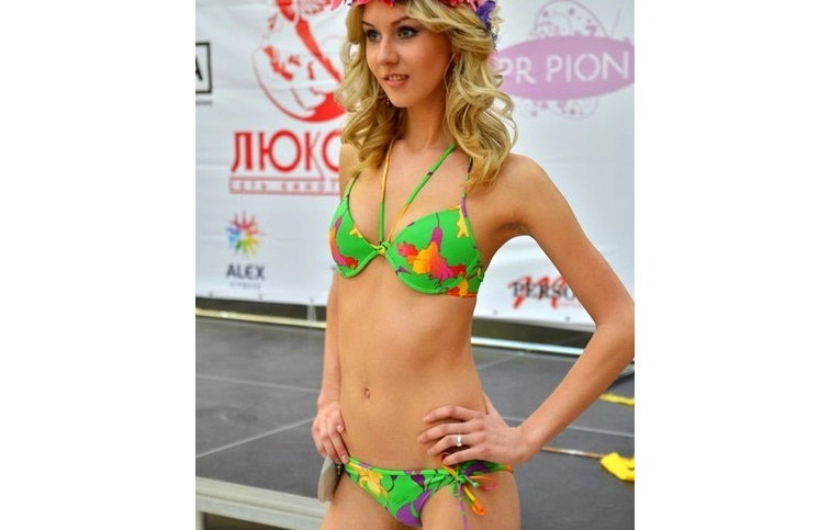 В Москве выбрали самую сексуальную «Мисс Безопасность» (ФОТО, ВИДЕО) — Викиновости